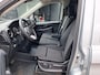 Mercedes-Benz eVito 112 L2 60 kWh | Achteruitrijcamera | Dodehoekassistentie | Stoelverwarming Bestuurdersstoel | Tweezits Bijrijdersbank | Spoorassistent