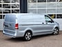 Mercedes-Benz eVito 112 L2 60 kWh | Achteruitrijcamera | Dodehoekassistentie | Stoelverwarming Bestuurdersstoel | Tweezits Bijrijdersbank | Spoorassistent
