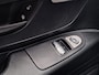 Mercedes-Benz eVito 112 L2 60 kWh | Achteruitrijcamera | Dodehoekassistentie | Stoelverwarming Bestuurdersstoel | Tweezits Bijrijdersbank | Spoorassistent