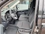Mercedes-Benz eVito 112 L2 60 kWh | Achteruitrijcamera | Dodehoekassistentie | Stoelverwarming Bestuurdersstoel | Tweezits Bijrijdersbank | Spoorassistent