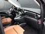 Mercedes-Benz V-klasse 300d 4-MATIC Extra Lang DC Avantgarde Edition | 5 PERS. | LEDER | CAMERA | ELEK. SCHUIFDEUR | LUCHTVERING | STOELVERW. | CRUISE | NAVI |