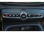 Volvo EX40 Twin Performance Ultra Black Edition - Panorama/schuifdak - IntelliSafe Assist & Surround - 360º Camera - Harman/Kardon audio - Verwarmde voorstoelen, stuur & achterbank - Parkeersensoren voor & achter - Elektr. bedienb. voorstoelen met geheugen links - Draadloze tel. lader - Warmtepomp - Extra getint glas - Inklapbare trekhaak - 20' LMV