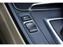 BMW 3-Serie 318i Luxury Edition Automaat | Sportstoelen | Achteruitrijcamera | Schuif/Kanteldak