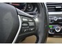 BMW 3-Serie 318i Luxury Edition Automaat | Sportstoelen | Achteruitrijcamera | Schuif/Kanteldak