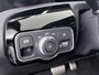 Mercedes-Benz A-klasse 180 Business Solution AMG | Panoramadak | Widescreen | Sfeerverlichting | Achteruitrijcamera | Stoelverwarming |