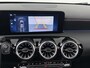 Mercedes-Benz A-klasse 180 Business Solution AMG | Panoramadak | Widescreen | Sfeerverlichting | Achteruitrijcamera | Stoelverwarming |