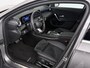 Mercedes-Benz A-klasse 180 Business Solution AMG | Panoramadak | Widescreen | Sfeerverlichting | Achteruitrijcamera | Stoelverwarming |