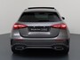 Mercedes-Benz A-klasse 180 Business Solution AMG | Panoramadak | Widescreen | Sfeerverlichting | Achteruitrijcamera | Stoelverwarming |