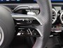 Mercedes-Benz A-klasse 180 Business Solution AMG | Panoramadak | Widescreen | Sfeerverlichting | Achteruitrijcamera | Stoelverwarming |