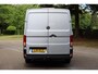 Volkswagen Crafter 35 2.0 TDI L3H1 Highline 2017 | Trekhaak | Parkeersensoren | Elektrische Ramen | Cruise Control | Boekjes | Standkachel | 2 Sleutels | Alarm Klasse 3 | Stuurwiel Bediening