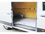 Volkswagen Crafter 35 2.0 TDI L3H1 Highline 2017 | Trekhaak | Parkeersensoren | Elektrische Ramen | Cruise Control | Boekjes | Standkachel | 2 Sleutels | Alarm Klasse 3 | Stuurwiel Bediening