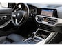 BMW 3-Serie Touring 330e Plug-in Hybrid Pano l Leder l Driver Assistance Pack l Stuu
