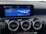 Mercedes-Benz A-klasse 180 Business Solution AMG | Panoramadak | Widescreen | Sfeerverlichting | Achteruitrijcamera | Stoelverwarming |