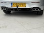 Volkswagen Golf 1.5 eTSI R-Line Business | Navigatie | Achteruitrijcamera | Trekhaak | All-Season Banden | Adaptive Cruise Control | Stoelverwarming |
