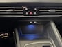 Volkswagen Golf 1.5 eTSI R-Line Business | Navigatie | Achteruitrijcamera | Trekhaak | All-Season Banden | Adaptive Cruise Control | Stoelverwarming |