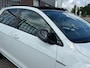 Volkswagen Golf 1.4 TSI Highline 5 deurs 125PK! PANORAMA l NAVI l CRUISE l PARKPILOT l AIRCO ECC! DEALER OH l TOPSTAAT l NW D-RIEM