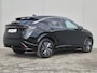 Nissan Ariya Evolve 66 kWh / 99% SOH / Glazen schuif- en kanteldak / CCS snelladen / warmtepomp / Stuur- Stoel & Achterbank verwarming / Head Up Display / Adaptief cruise control / Stoelventilatie / Bose Audio Systeem / Elektrische achterklep / Draadloze telefoon lader /