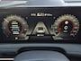 Nissan Ariya Evolve 66 kWh / 99% SOH / Glazen schuif- en kanteldak / CCS snelladen / warmtepomp / Stuur- Stoel & Achterbank verwarming / Head Up Display / Adaptief cruise control / Stoelventilatie / Bose Audio Systeem / Elektrische achterklep / Draadloze telefoon lader /