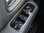 Nissan Ariya Evolve 66 kWh / 99% SOH / Glazen schuif- en kanteldak / CCS snelladen / warmtepomp / Stuur- Stoel & Achterbank verwarming / Head Up Display / Adaptief cruise control / Stoelventilatie / Bose Audio Systeem / Elektrische achterklep / Draadloze telefoon lader /