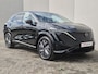 Nissan Ariya Evolve 66 kWh / 99% SOH / Glazen schuif- en kanteldak / CCS snelladen / warmtepomp / Stuur- Stoel & Achterbank verwarming / Head Up Display / Adaptief cruise control / Stoelventilatie / Bose Audio Systeem / Elektrische achterklep / Draadloze telefoon lader /