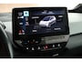 Volkswagen ID.3 First Max 204pk 58 kWh Trekhaak Panoramadak Matrix LED Camera Stoelverwarming Navigatie