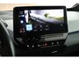 Volkswagen ID.3 First Max 204pk 58 kWh SOH 89% Trekhaak Panoramadak Matrix LED Camera Stoelverwarming Navigatie