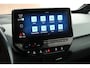 Volkswagen ID.3 First Max 204pk 58 kWh Trekhaak Panoramadak Matrix LED Camera Stoelverwarming Navigatie