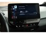 Volkswagen ID.3 First Max 204pk 58 kWh Trekhaak Panoramadak Matrix LED Camera Stoelverwarming Navigatie