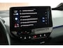 Volkswagen ID.3 First Max 204pk 58 kWh Trekhaak Panoramadak Matrix LED Camera Stoelverwarming Navigatie