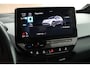 Volkswagen ID.3 First Max 204pk 58 kWh Trekhaak Panoramadak Matrix LED Camera Stoelverwarming Navigatie
