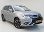 Mitsubishi Outlander 2.0 PHEV instyle+ | Facelift model | Schuif/-kanteldak | Leder | PDC +360 camera | Stoel/-Stuurverwarming | Trekhaak |