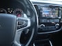 Mitsubishi Outlander 2.0 PHEV instyle+ | Facelift model | Schuif/-kanteldak | Leder | PDC +360 camera | Stoel/-Stuurverwarming | Trekhaak |