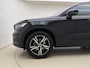 Volvo XC40 T3 163pk Automaat R-Design / Adapt. Cruise / BLIS / Nubuck / Stoel + Stuurw. Verwarming / Elektr. Trekhaak / PDC + Camera / 18'' / Elektr. Achterklep /