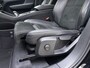 Volvo XC40 T3 163pk Automaat R-Design / Adapt. Cruise / BLIS / Nubuck / Stoel + Stuurw. Verwarming / Elektr. Trekhaak / PDC + Camera / 18'' / Elektr. Achterklep /