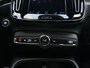 Volvo XC40 T3 163pk Automaat R-Design / Adapt. Cruise / BLIS / Nubuck / Stoel + Stuurw. Verwarming / Elektr. Trekhaak / PDC + Camera / 18'' / Elektr. Achterklep /