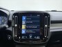 Volvo XC40 T3 163pk Automaat R-Design / Adapt. Cruise / BLIS / Nubuck / Stoel + Stuurw. Verwarming / Elektr. Trekhaak / PDC + Camera / 18'' / Elektr. Achterklep /