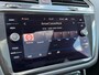 Volkswagen Tiguan 2.0 TSI 180pk 4Motion DSG 3x R-line | Pano | Trekhaak | ACC | HUD | Stoelverwarming | BLIS | 20 Inch |