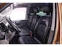 Volkswagen Transporter T6.1 2.0 TDI 150pk DSG L2 Bulli Dubbele Cabine | Leder | 2x Schuifdeur | Adaptieve Cruise Control | 6-persoons | Apple Carplay / Android Auto | Trekhaak | Camera | Navigatie |