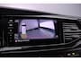 Volkswagen Transporter T6.1 2.0 TDI 150pk DSG L2 Bulli Dubbele Cabine | Leder | 2x Schuifdeur | Adaptieve Cruise Control | 6-persoons | Apple Carplay / Android Auto | Trekhaak | Camera | Navigatie |