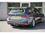 BMW 3-Serie Touring 318i Business Edition BJ2021 Lmv 17" | Led V+A | Pdc | Elek. trekhaak | Elek. achterklep | Navi | Virtual cockpit | Climate control | Cruise control | Verwarmde voorstoelen | Getint glas