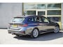 BMW 3-Serie Touring 318i Business Edition BJ2021 Lmv 17" | Led V+A | Pdc | Elek. trekhaak | Elek. achterklep | Navi | Virtual cockpit | Climate control | Cruise control | Verwarmde voorstoelen | Getint glas