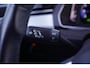 Volkswagen Passat Variant 1.5 TSI Business Virtual-cockpit Trekhaak wegklapbaar led-verlichting Navi Clima Apple Carplay Camera ACC NAP PDC v+a IQ-drive lendesteun bestuurdersstoel DAB-ontvangst achterklep electrisch bedienbaar