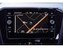 Volkswagen Passat Variant 1.5 TSI Business Virtual-cockpit Trekhaak wegklapbaar led-verlichting Navi Clima Apple Carplay Camera ACC NAP PDC v+a IQ-drive lendesteun bestuurdersstoel DAB-ontvangst achterklep electrisch bedienbaar