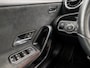 Mercedes-Benz A-klasse 180 AMG Sport Automaat (PANORAMADAK, GROOT NAVI, LEDER/ALCANTARA, CAMERA, STOELVERWARMING, SPORTSTOELEN, NIEUWE APK, LANE ASSIST, NIEUWSTAAT)