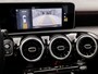 Mercedes-Benz A-klasse 180 AMG Sport Automaat (PANORAMADAK, GROOT NAVI, LEDER/ALCANTARA, CAMERA, STOELVERWARMING, SPORTSTOELEN, NIEUWE APK, LANE ASSIST, NIEUWSTAAT)