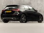 Mercedes-Benz A-klasse 180 AMG Sport Automaat (PANORAMADAK, GROOT NAVI, LEDER/ALCANTARA, CAMERA, STOELVERWARMING, SPORTSTOELEN, NIEUWE APK, LANE ASSIST, NIEUWSTAAT)