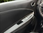 Renault Zoe R110 Life Carshare 52 kWh | SOH 100%! | Eigen accu | Stoel- Stuur verwarming |  | Half leder