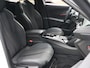 Peugeot 2008 145pk Hybrid GT 1ste eigenaar | Trekhaak | Glazen dak | Dodehoekdetectie | Camera | Navigatie