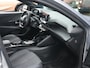 Peugeot 208 1.2 Hybrid 145 e-DCS6 GT DEMO | Camera | Parkeersensoren V+A | Sportstoelen | Cruiste Control Adaptief | Apple Carplay & Android Auto | 17" LMV