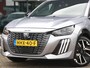 Peugeot 208 1.2 Hybrid 145 e-DCS6 GT DEMO | Camera | Parkeersensoren V+A | Sportstoelen | Cruiste Control Adaptief | Apple Carplay & Android Auto | 17" LMV